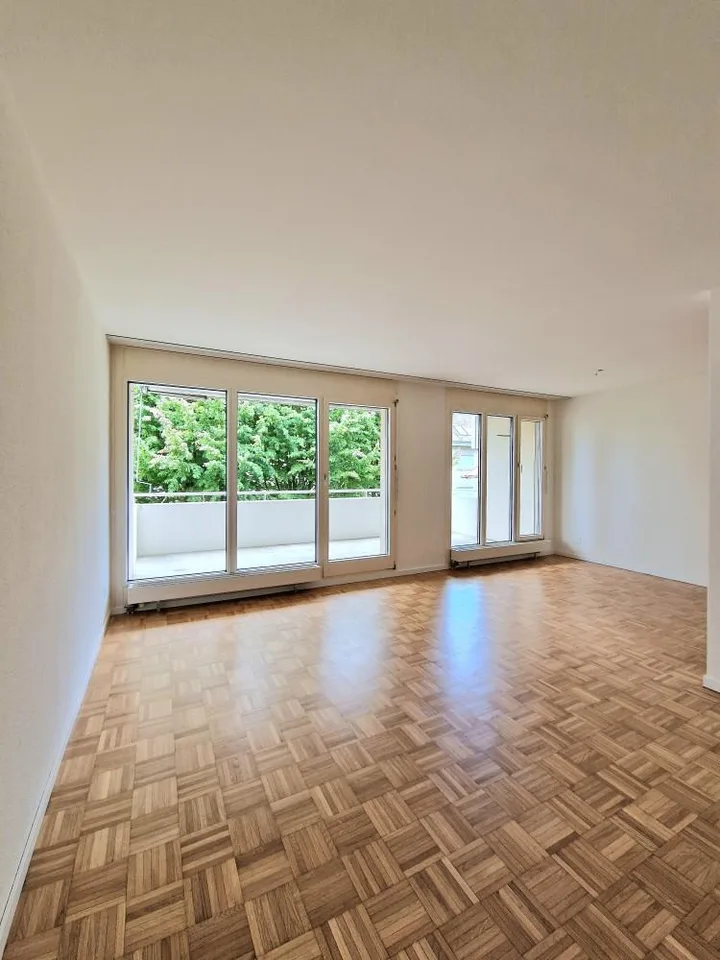 Appartement de rêve avec balcon dans un quartier familial