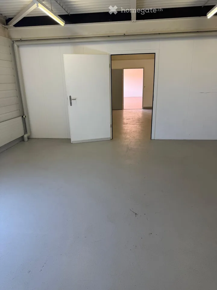 Gewerbe/ Büro + Atelier/ Lagerraum Recherswil