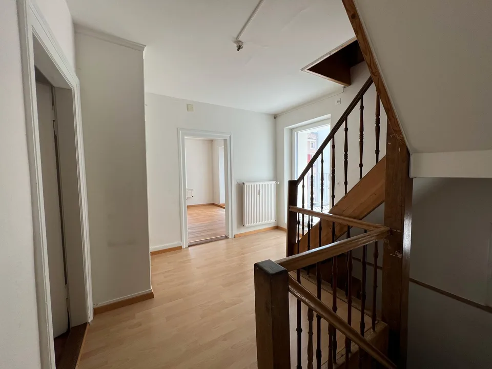 Haus-im-Haus-Feeling: Grosszügige 4-Zimmer-Maisonette-Wohnung in Binningen