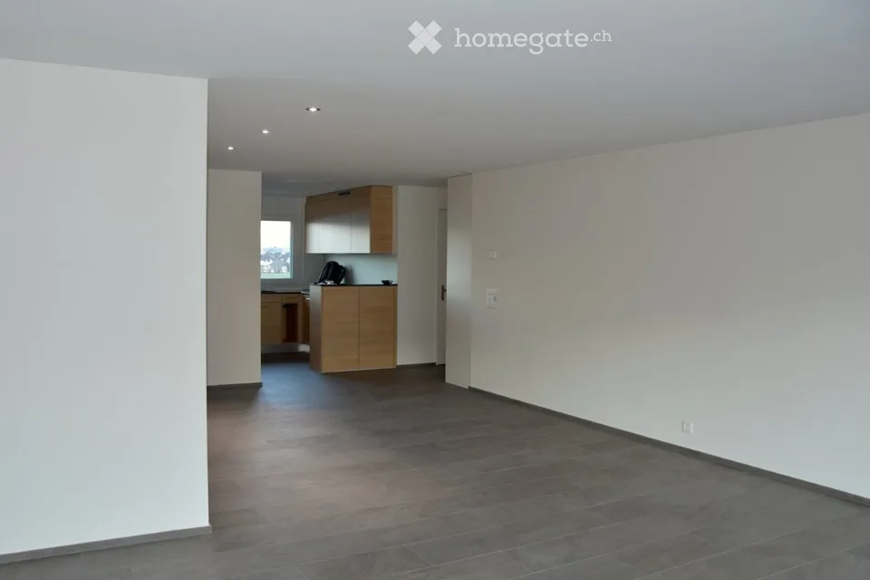 Appartement lumineux 4.5 pièces près de la zone de détente à Wangen SZ