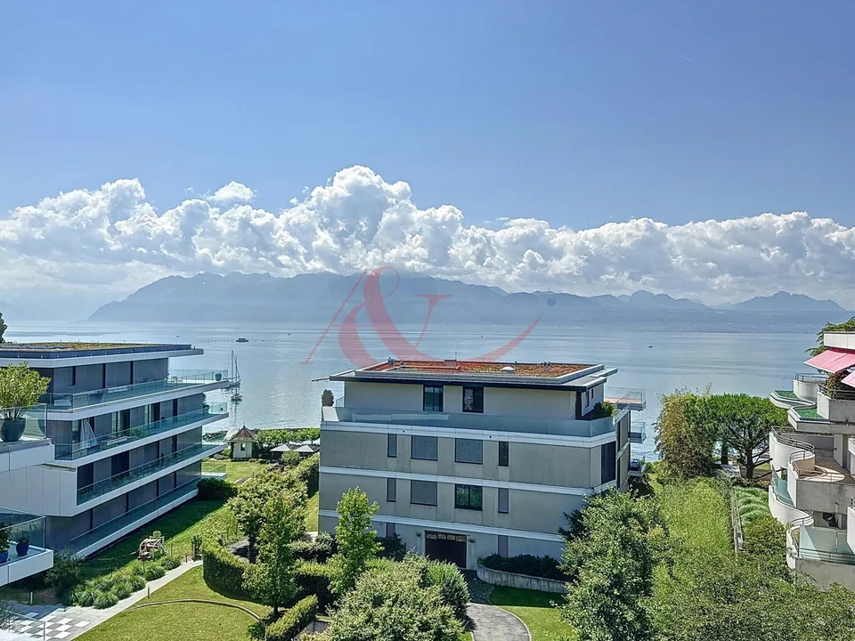 Bien d'exception sur les rives du Léman avec vue panoramique