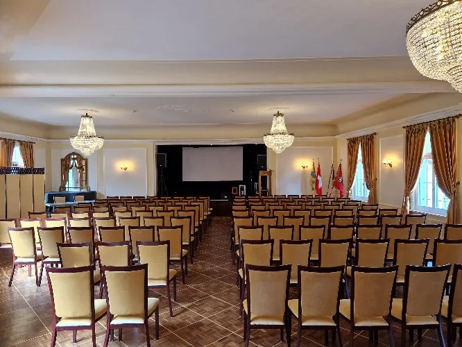 Ampio studio in stile eccezionale