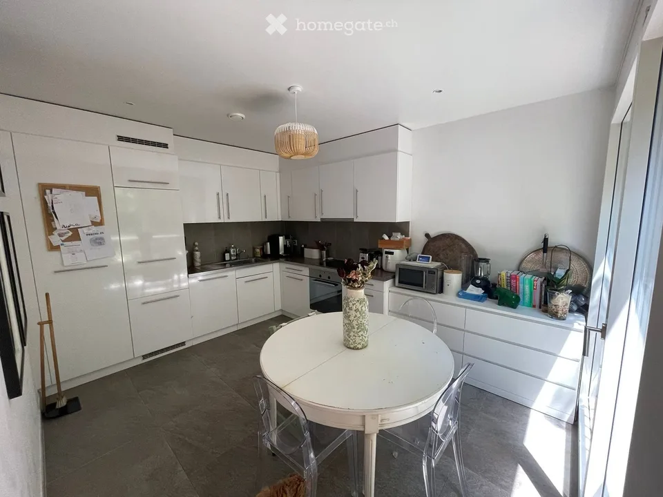 Lease Takeover  Beautiful Apartment in Conches/Malagnou