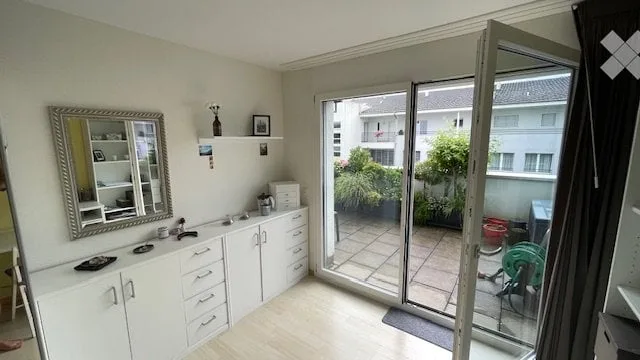 ruhiges möbiliertes Zimmer 17.5m2