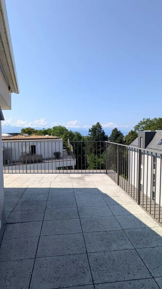 Geräumiges Dachgeschoss-Appartement mit 4.5 Zimmern