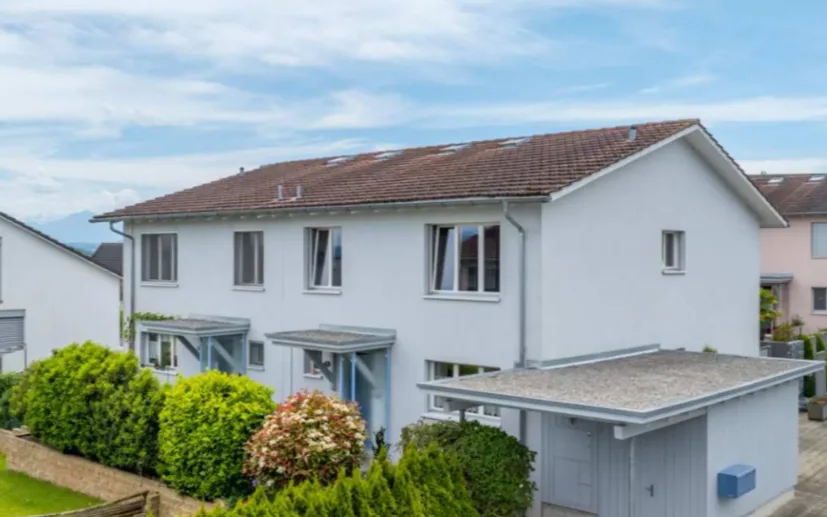 Casa semidetached di 6,5 locali, accogliente e ben curata a Sins (AG)