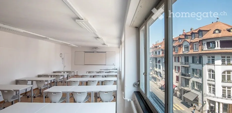 10 salles de classe pour classes de jour à louer