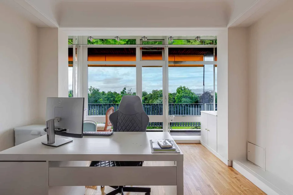 STANDING - APPARTEMENT 8 PIECES 250 m2
