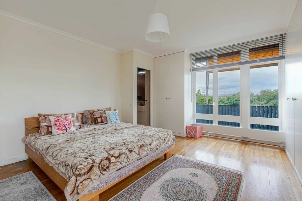 STANDING - APPARTEMENT 8 PIECES 250 m2
