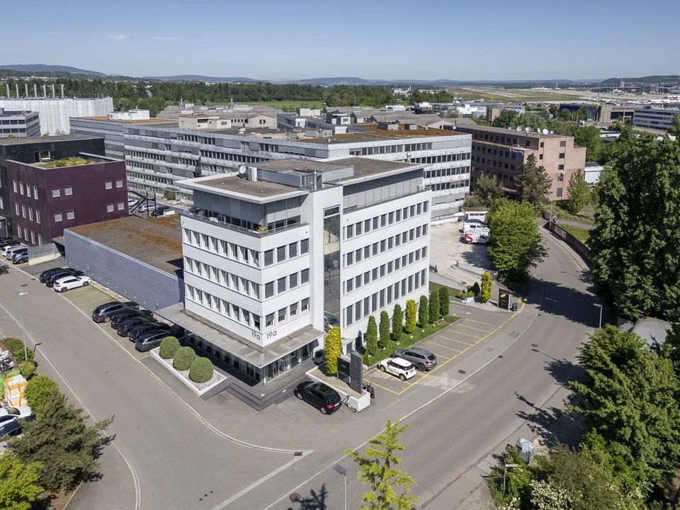 Repräsentative Büro- & Ausstellungsfläche mit unschlagbaren Vorzügen
