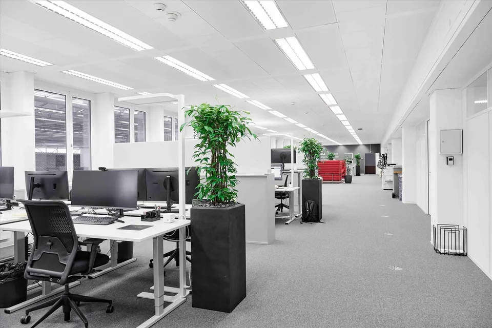 Spazio ufficio da 135 a 1500 m2 ristrutturato - nell'area Riverside di Zuchwil