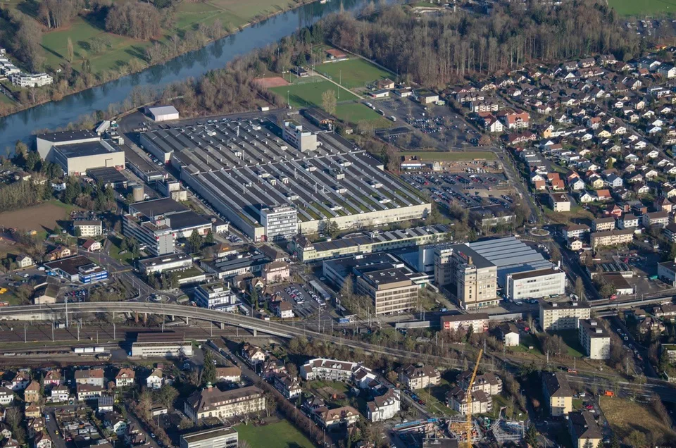 Spazio ufficio da 135 a 1500 m2 ristrutturato - nell'area Riverside di Zuchwil