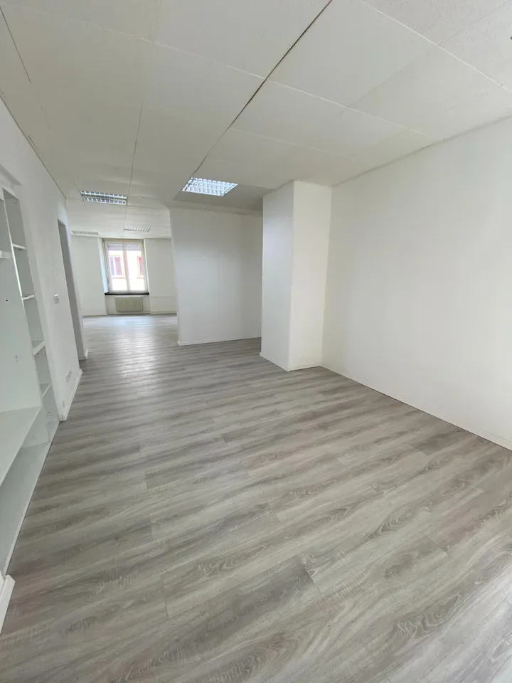 Très beaux bureaux / locaux commerciaux de 90 m2 à Delémont