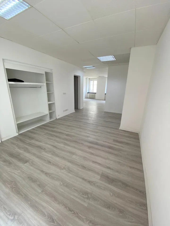 Sehr schöne Büros / Gewerbeflächen von 90 m2 in Delémont