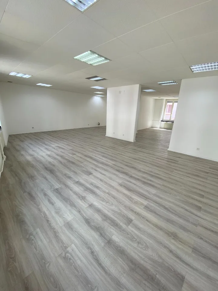 Sehr schöne Büros / Gewerbeflächen von 90 m2 in Delémont