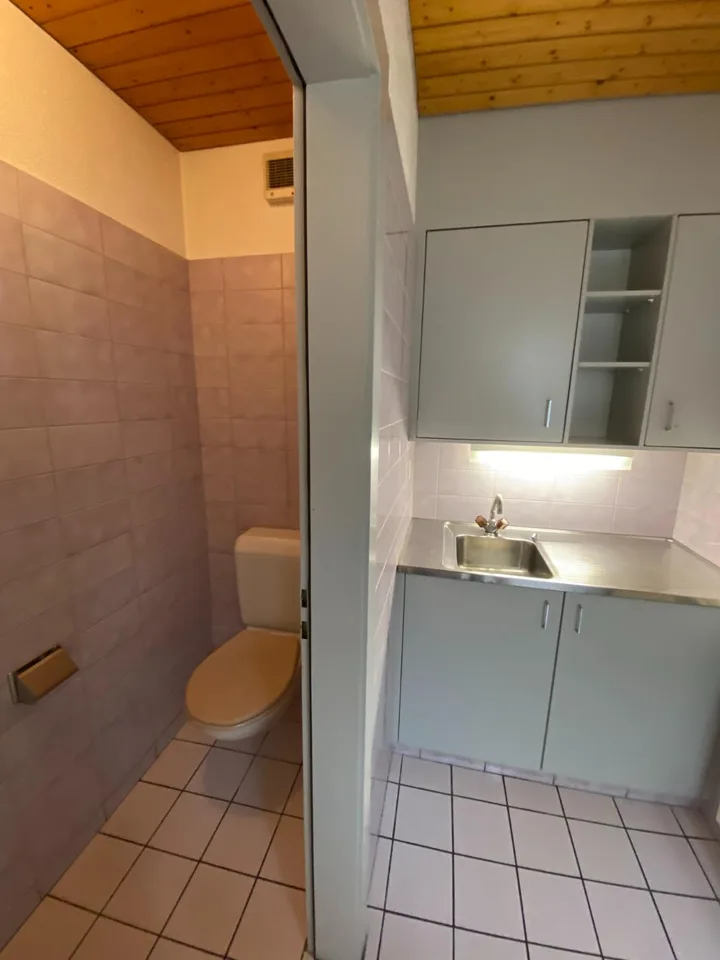 Bellissimi uffici / locali commerciali di 90 m2 a Delémont – foto 10 di 10