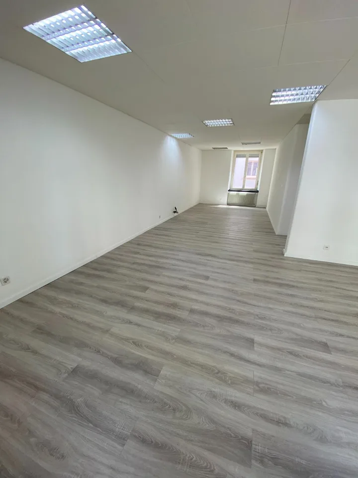 Sehr schöne Büros / Gewerbeflächen von 90 m2 in Delémont