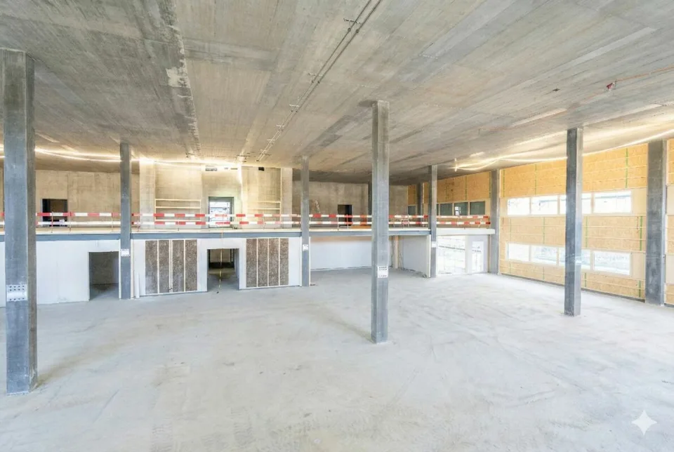 Neubau Gewerbepark NEUHUUS - Gewerbehalle mit 7.8m Deckenhöhe