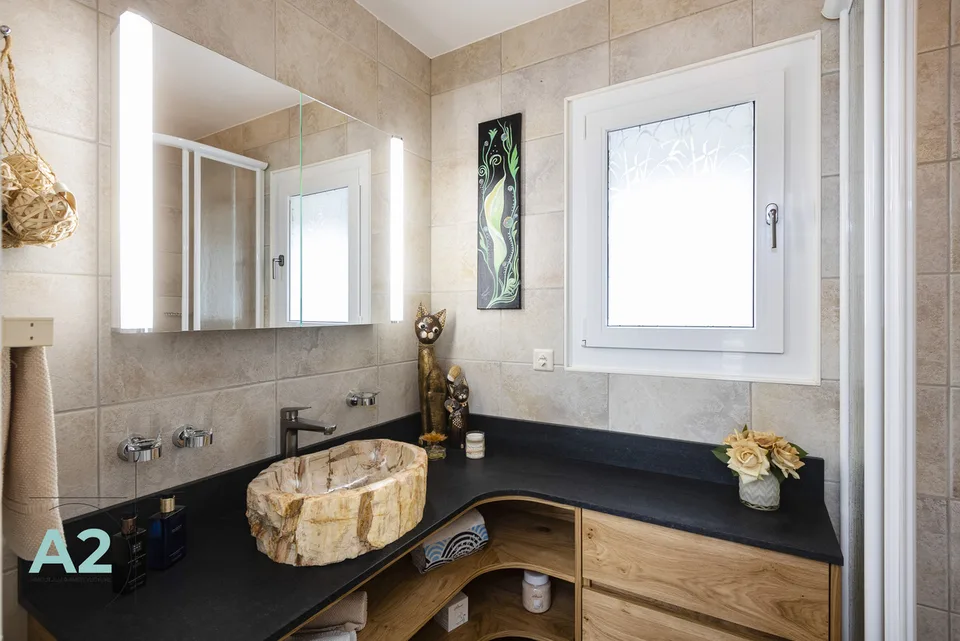 Chalet de standing de 9 pièces avec piscine extérieur et sauna