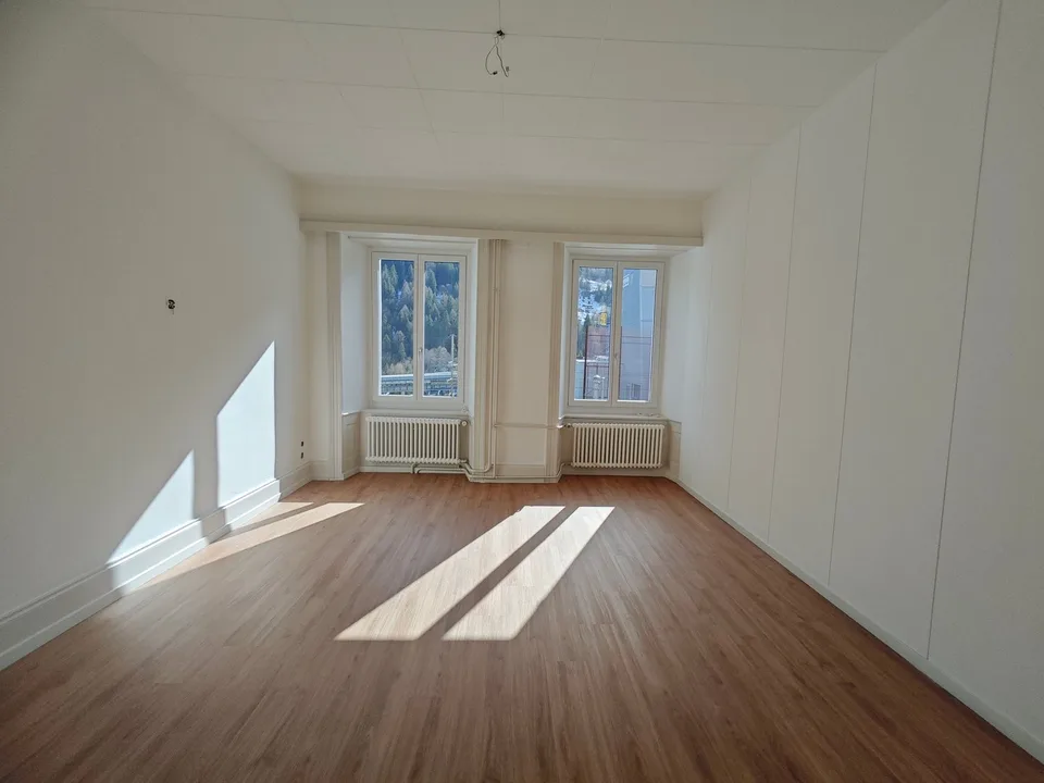AIROLO - 4,5-Zimmer-Wohnung nahe FFS-Bahnhof
