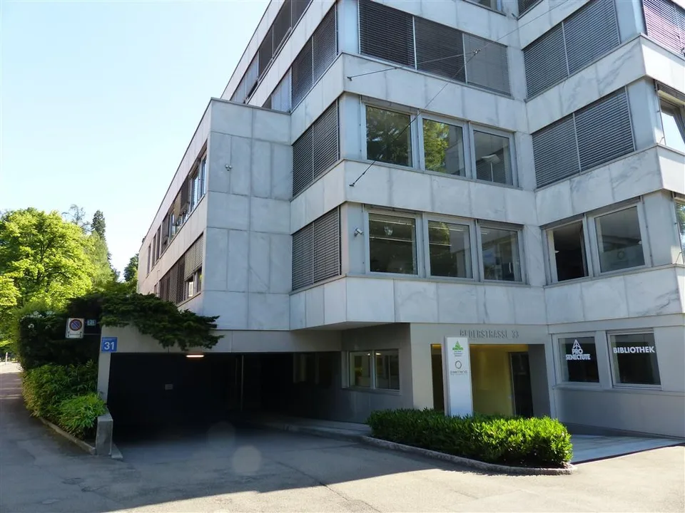 Engequartier - Parkplatz in Einstellhalle