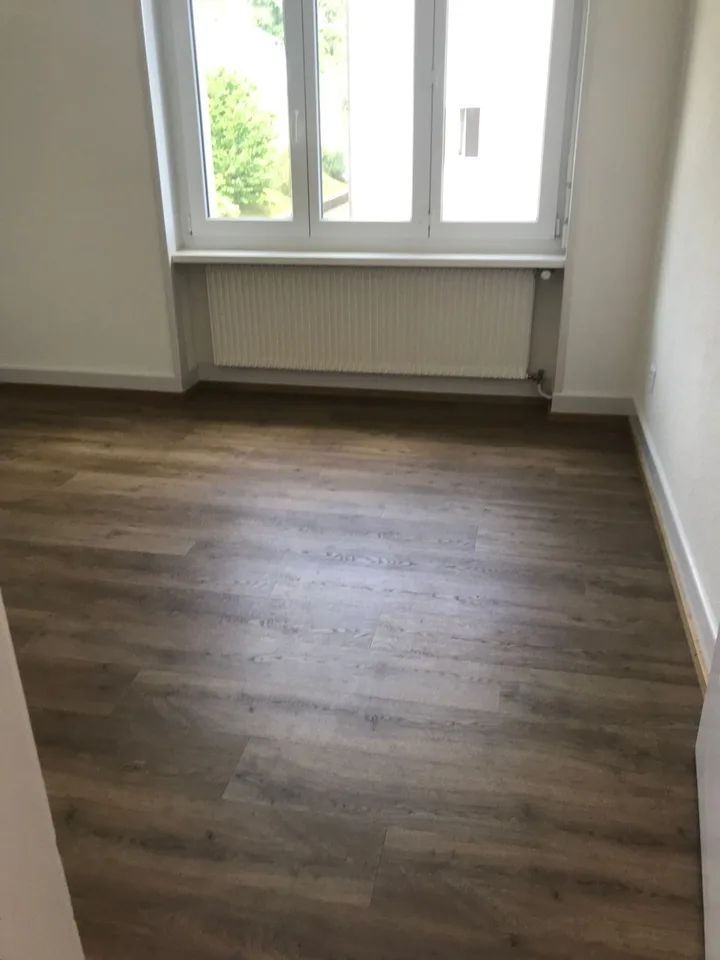 Tramelan - Schönes 4-Zimmer-Apartment im Erdgeschoss