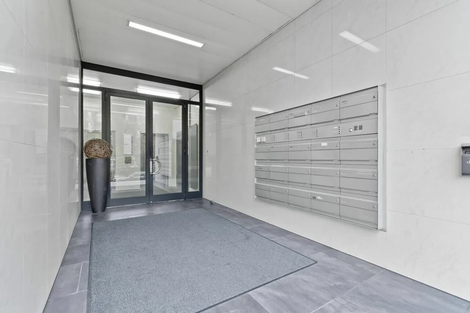 Spazio commerciale situato centralmente a Zürich-Altstetten