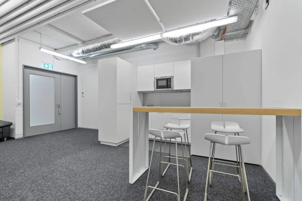 Spazio commerciale situato centralmente a Zürich-Altstetten