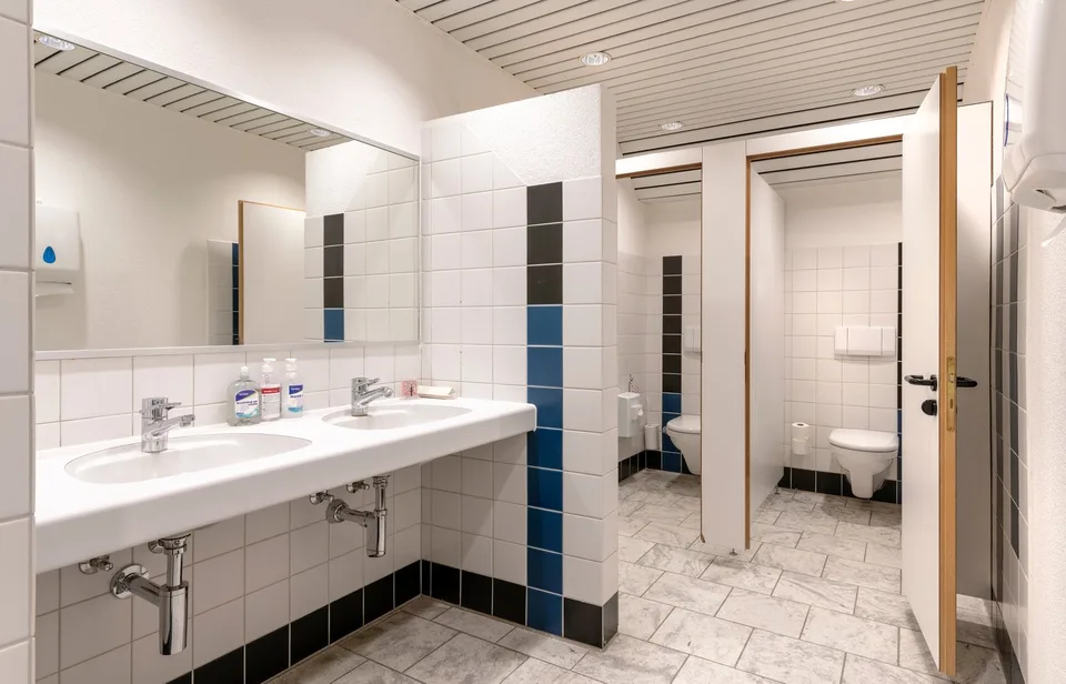 Ampio spazio per uffici in Furtbachstrasse 6 – flessibile, luminoso e pronto per l'occupazione – foto 8 di 9