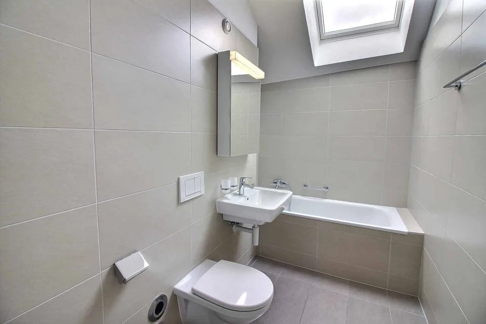 Schönes 3.5-Zimmer-Apartment mit Galerie und Loggia in Gollion
