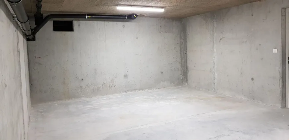 Locale deposito di 25m2 e 45m2 in seminterrato - accessibile con ascensore