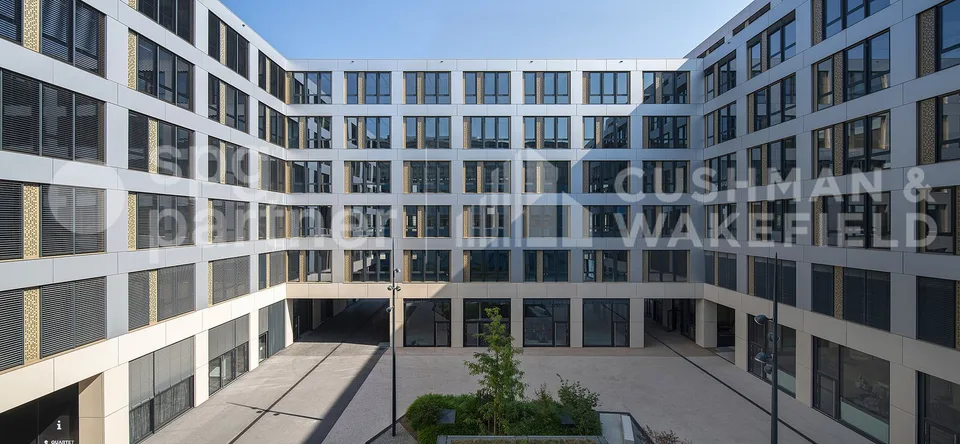 Quartett - Gewerbliche und sekundäre Immobilien im Herzen der Stadt, nahe dem Bahnhof und Flughafen