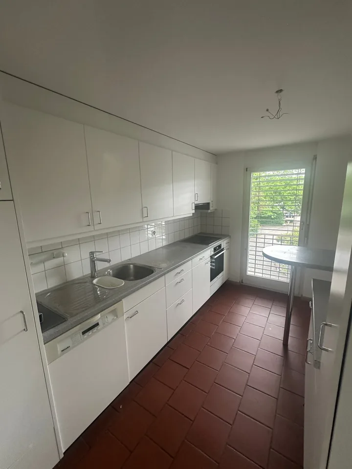 Appartamento di 4 camere, 100,6 m2, 2° piano, a Münchenstein vicino a Gartenstadt – foto 6 di 8