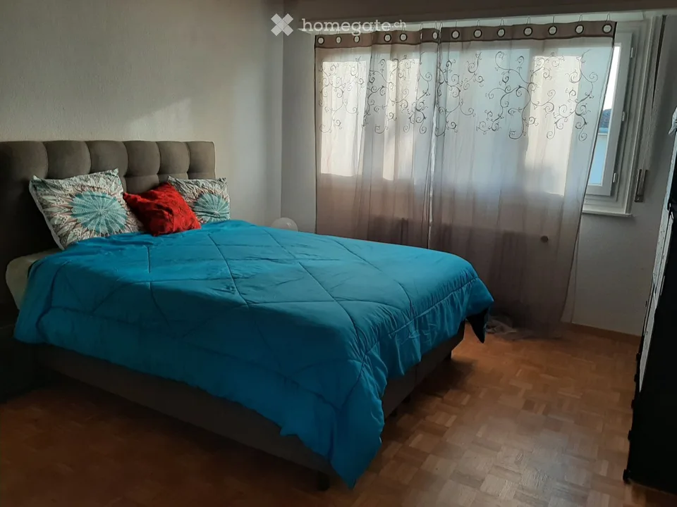 Zimmer möbliert zu vermieten