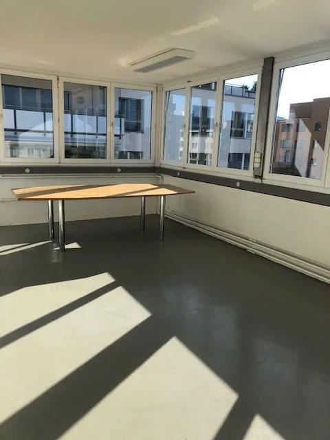 302 m2  Gewerbe- und Produktionsräume in Rapperswil-Jona SG