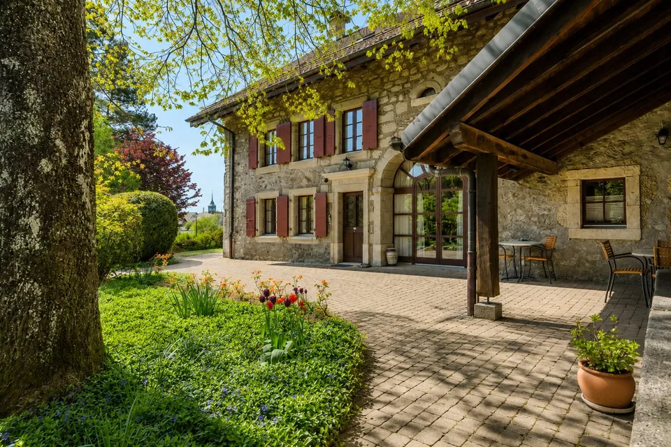 Ancienne ferme vaudoise superbement rénovée avec potentiel