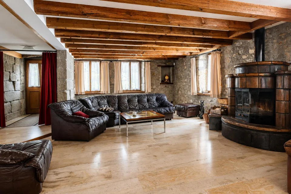 Bellissima fattoria vaudoise superbamente rinnovata con potenziale