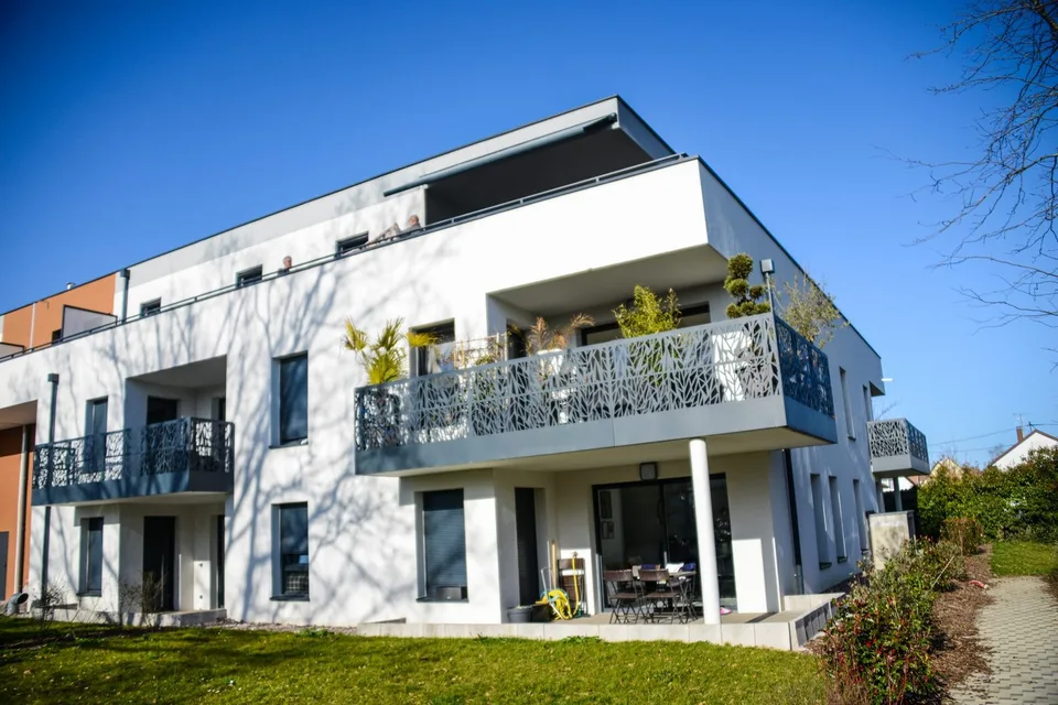 APPARTEMENT 3 PIÈCES AVEC JARDIN – MODERNE & LUMINEUX
