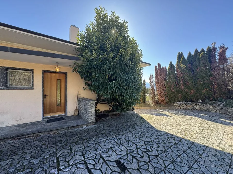 Villa Diolly
