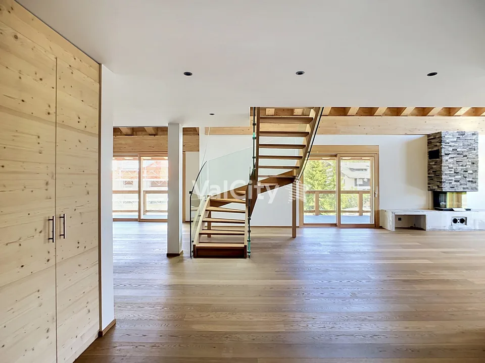 Chalet Altima - Attico duplex nuovo nel cuore della stazione