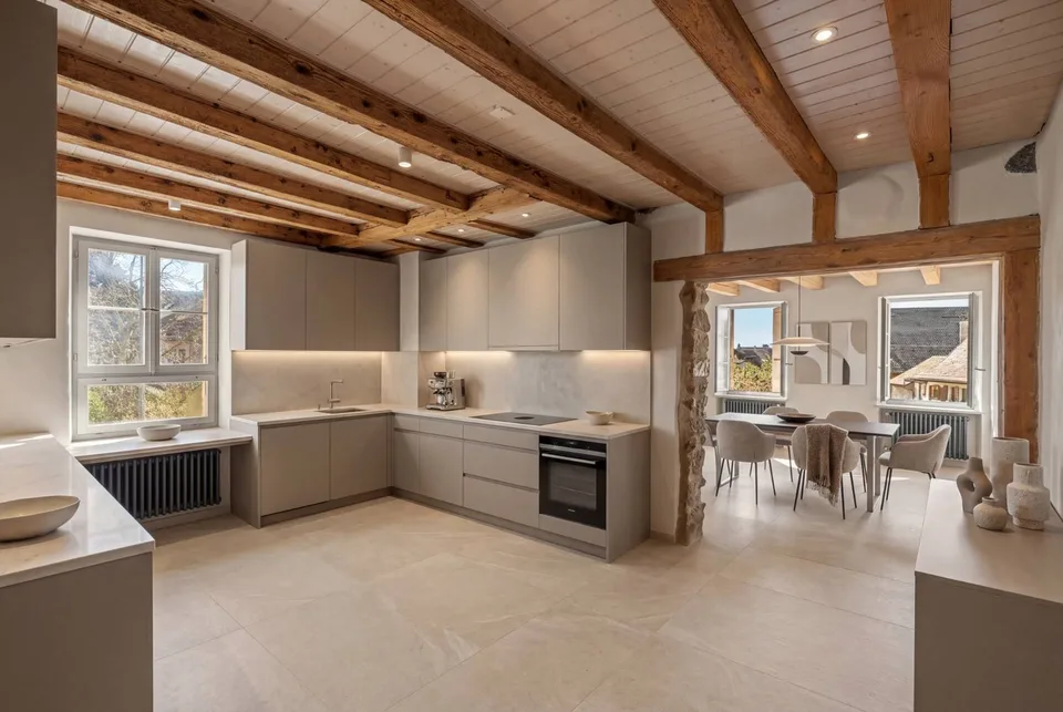Maison de village avec fort potentiel, idéal pour indépendant