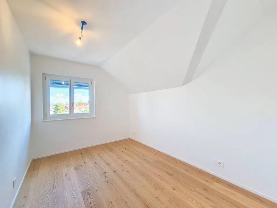 NEW: Spacious high-standard apartment – photo 18 of 23
