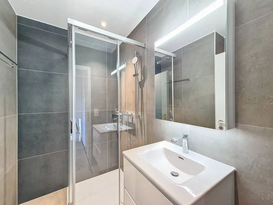 NEW: Spacious high-standard apartment – photo 20 of 23