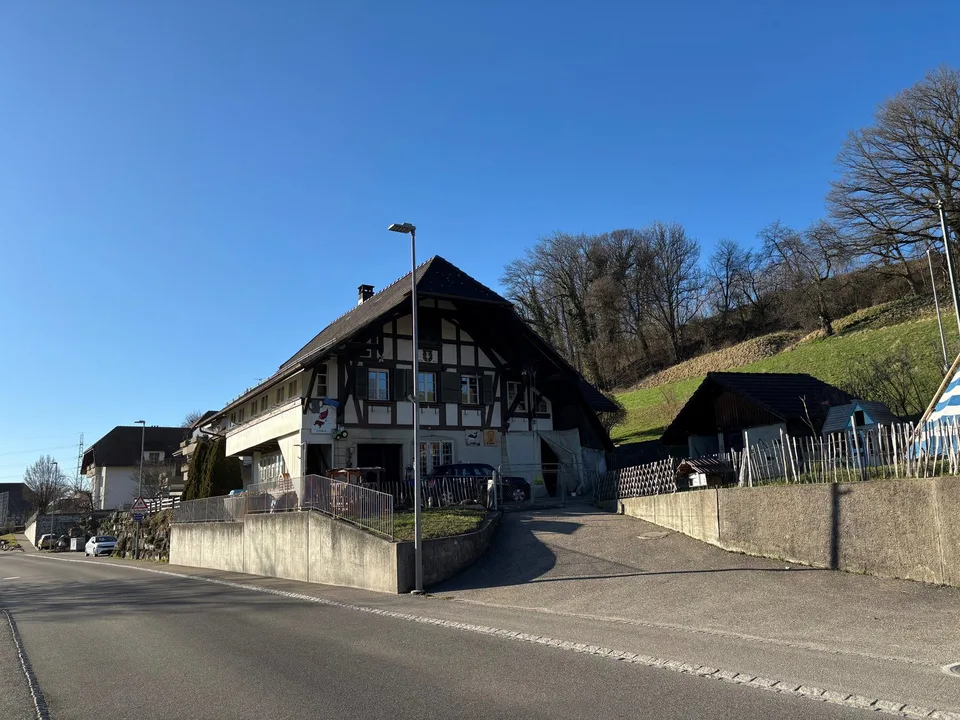 Zweifamilienwohnhaus "Alte Schmitte" in Alchenstorf