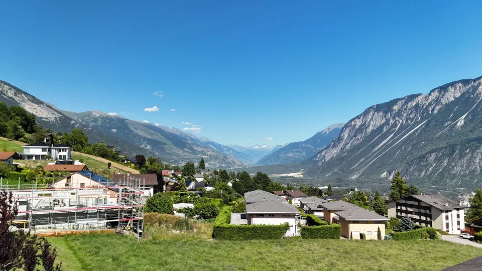 Meraviglioso appartamento di 4,5 locali con vista sulle montagne a Venthône