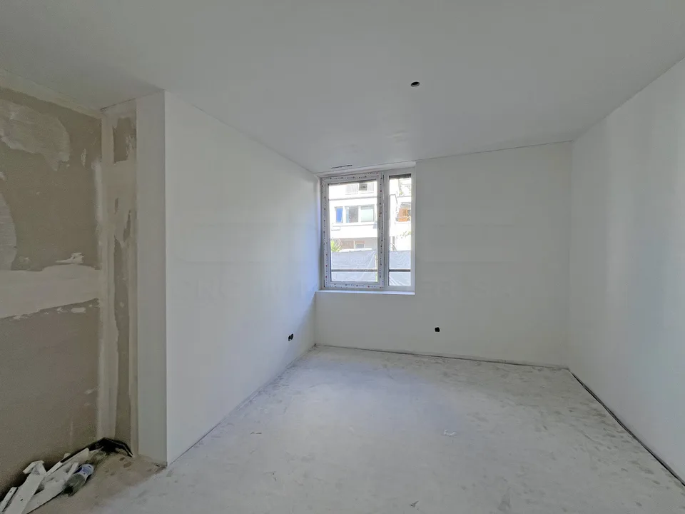 4.5-room apartment with architectural elegance, 2 steps from the city center – photo 7 of 13