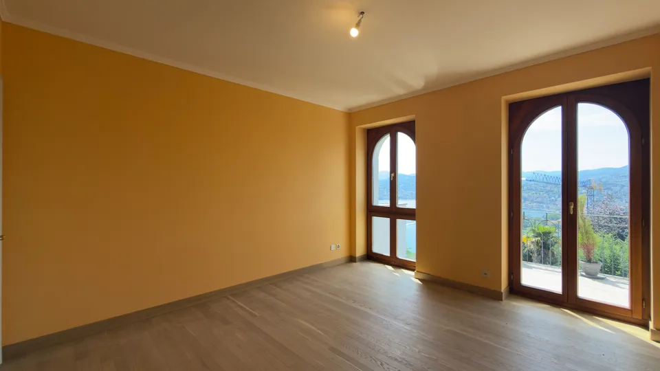 Elegante appartamento con vista mozzafiato – Foto 8 von 13
