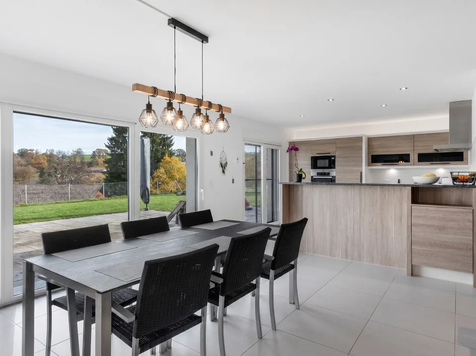 Villa contemporaine 6.5 pièces avec appartement indépendant loué