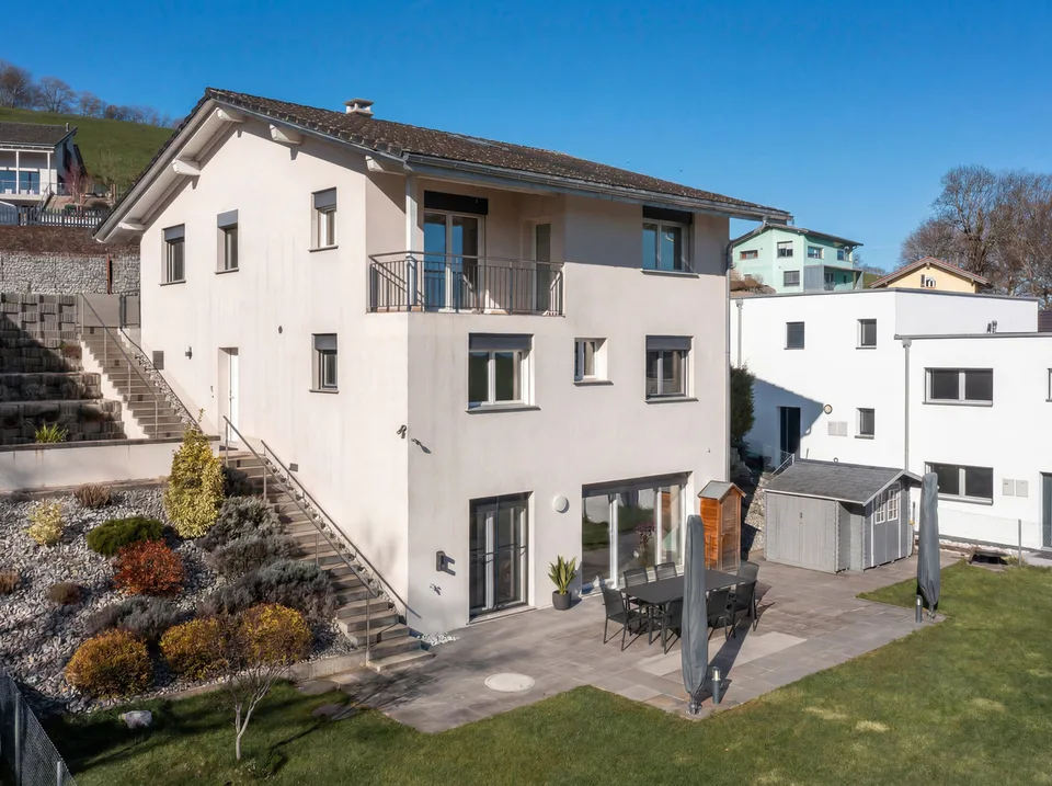 Villa contemporaine 6.5 pièces avec appartement indépendant loué