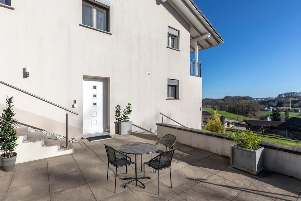 Villa contemporaine 6.5 pièces avec appartement indépendant loué